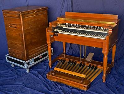 B3 Organ with Leslie Speaker
